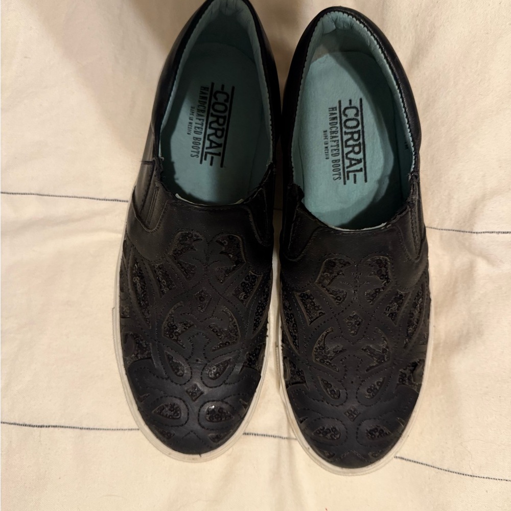 Corral Black Loafers Slip-On Shoes with Textured Design